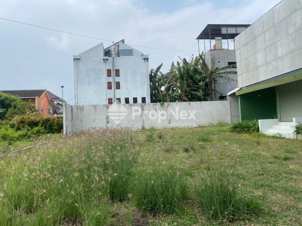 Gedung Komersial Nol Jalan di Pandaan Pasuruan — foto 4
